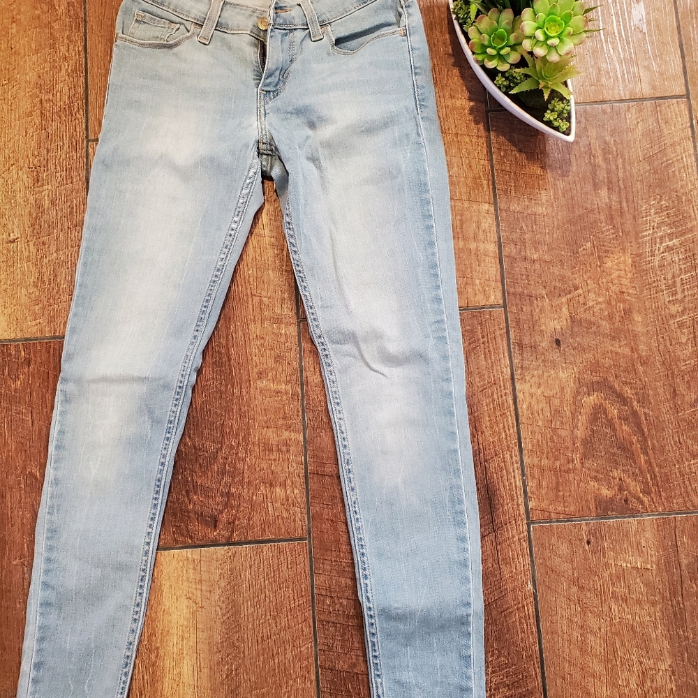 Levis size 25/1